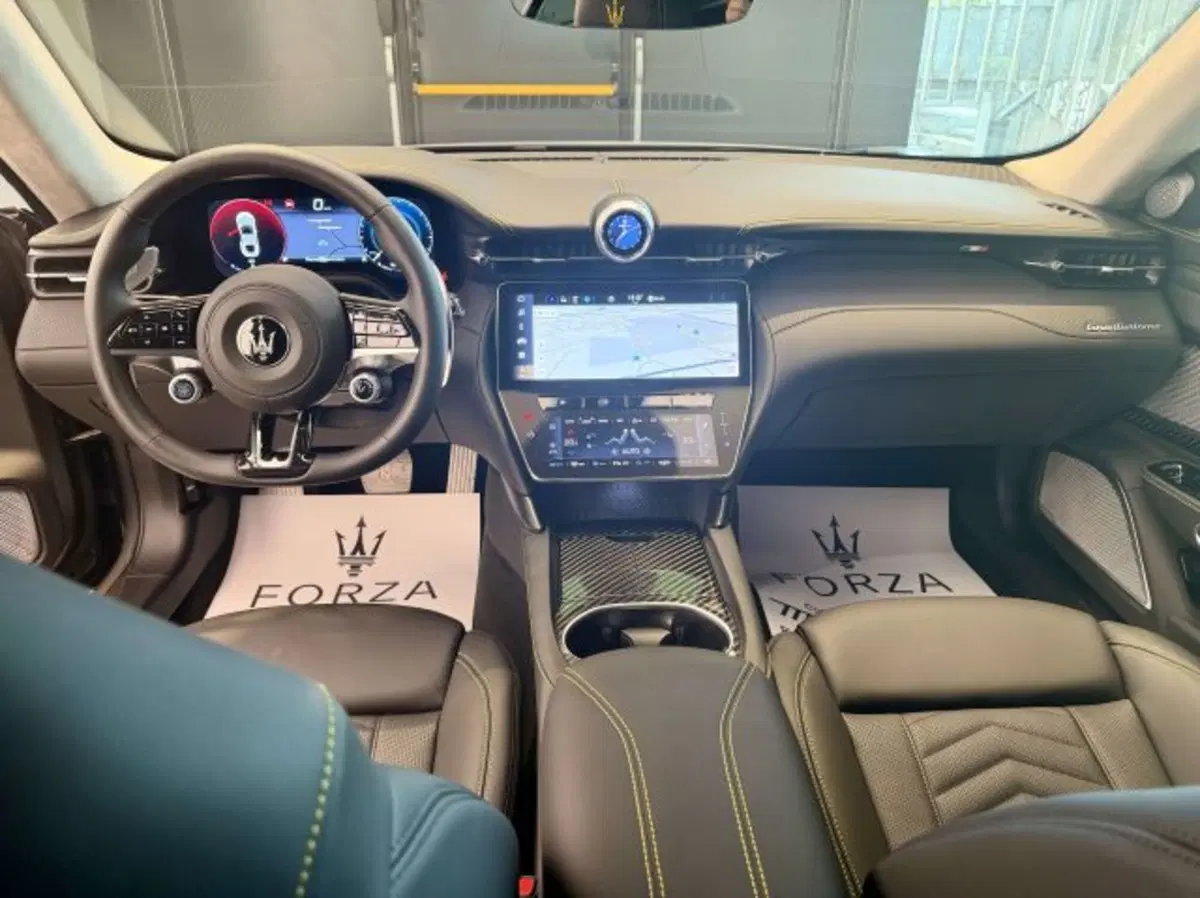 Maserati Granturismo nuova a Torino (15)