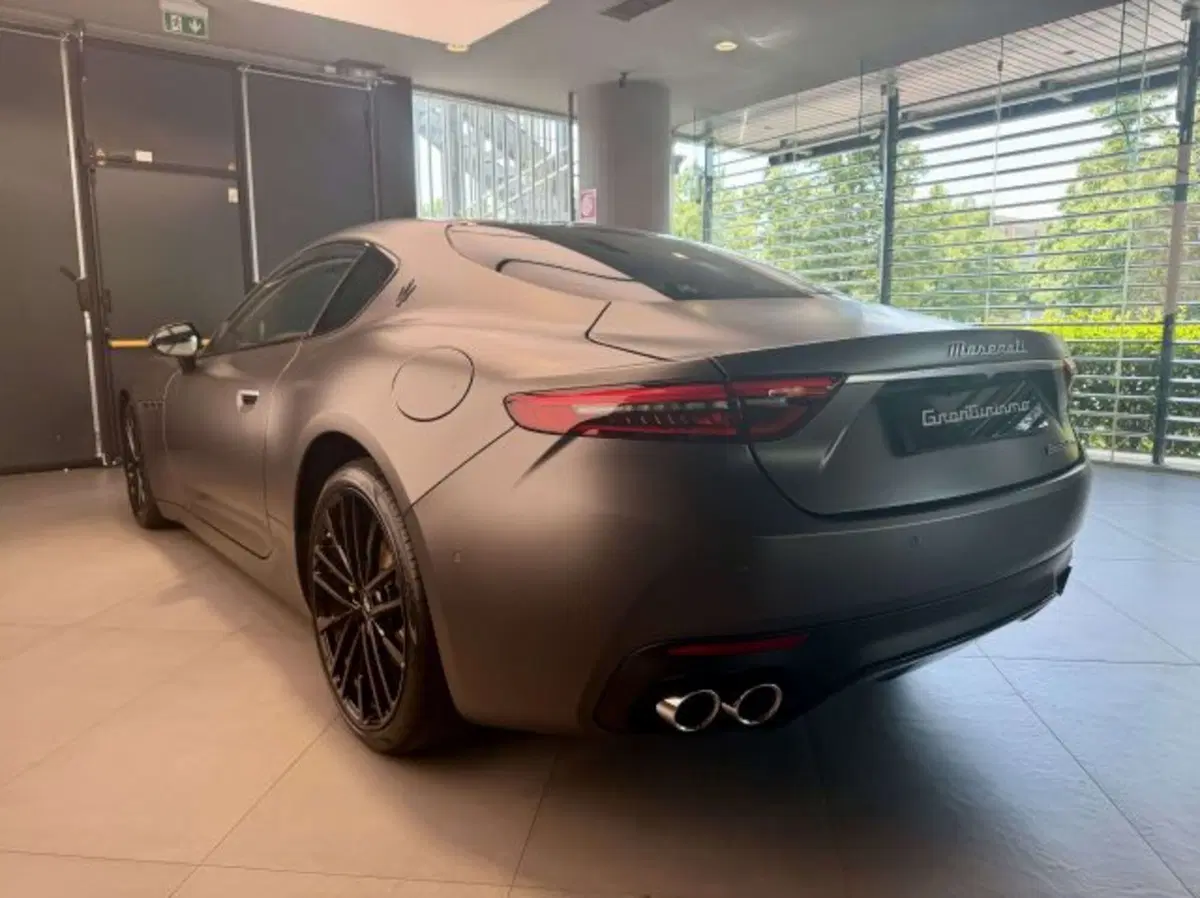 Maserati Granturismo nuova a Torino (6)