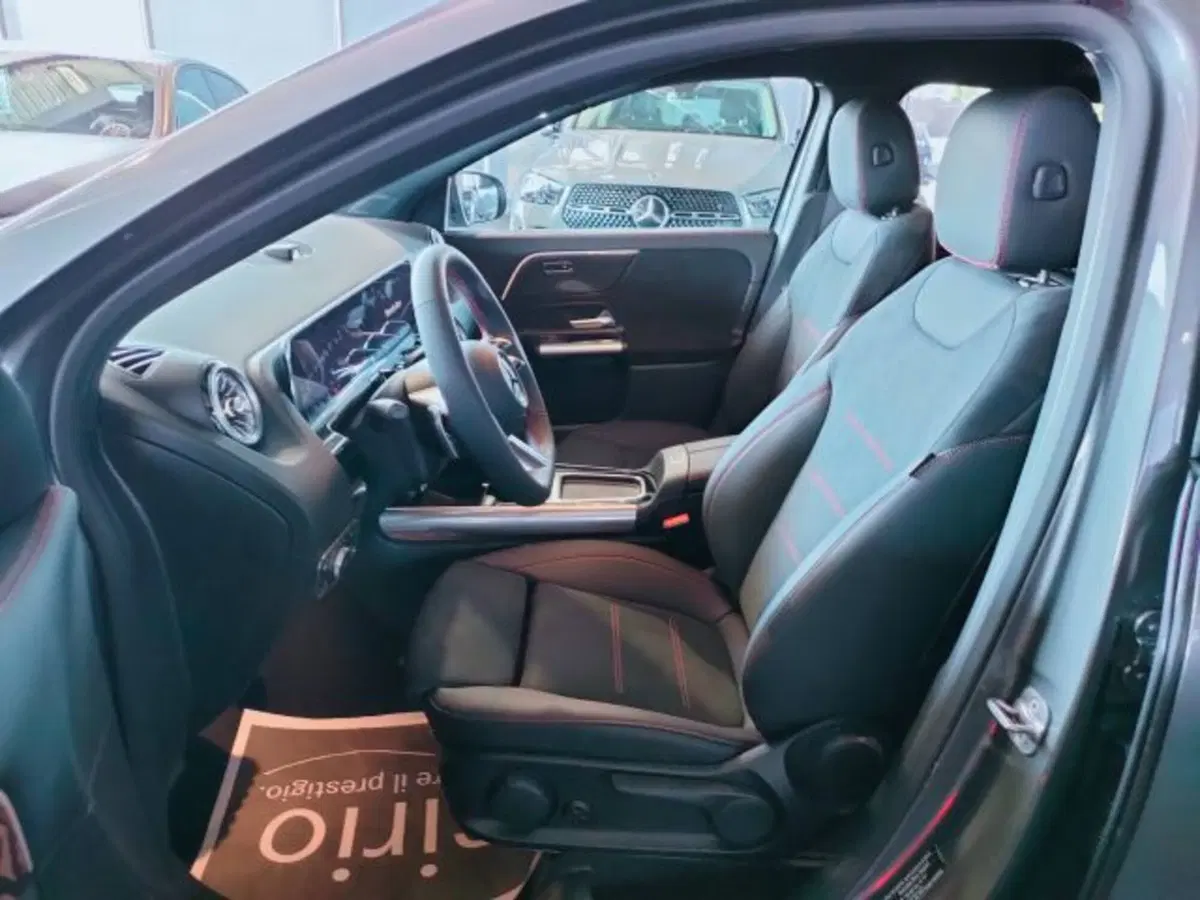 Mercedes-Benz GLA SUV nuova a Teramo (10)