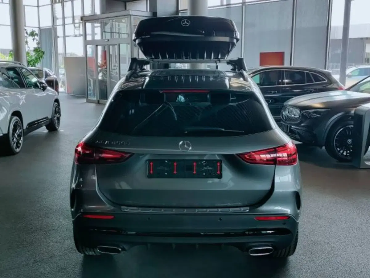 Mercedes-Benz GLA SUV nuova a Teramo (5)