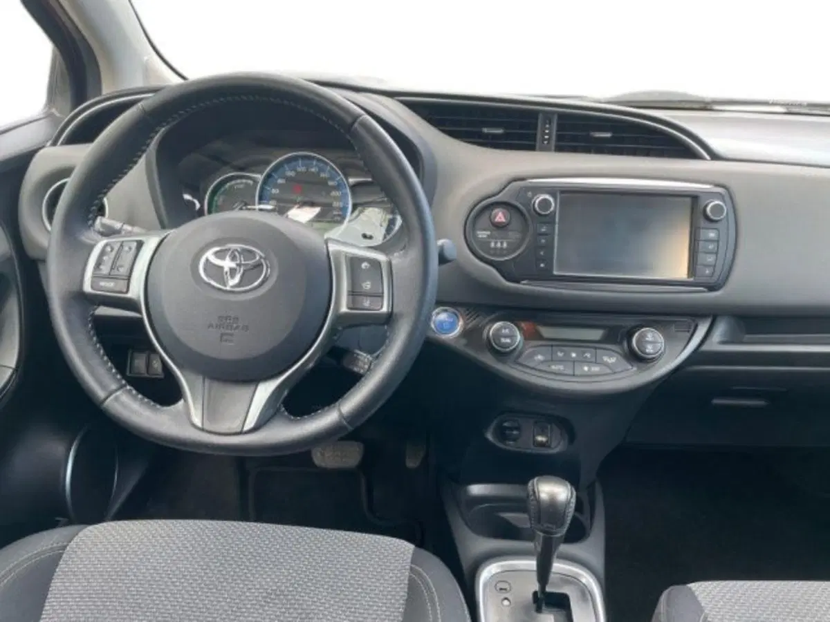 Toyota Yaris Cross usata a Vercelli (8)