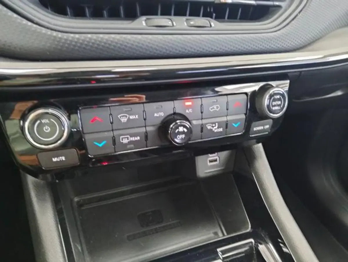 Jeep Compass usata a Como (19)