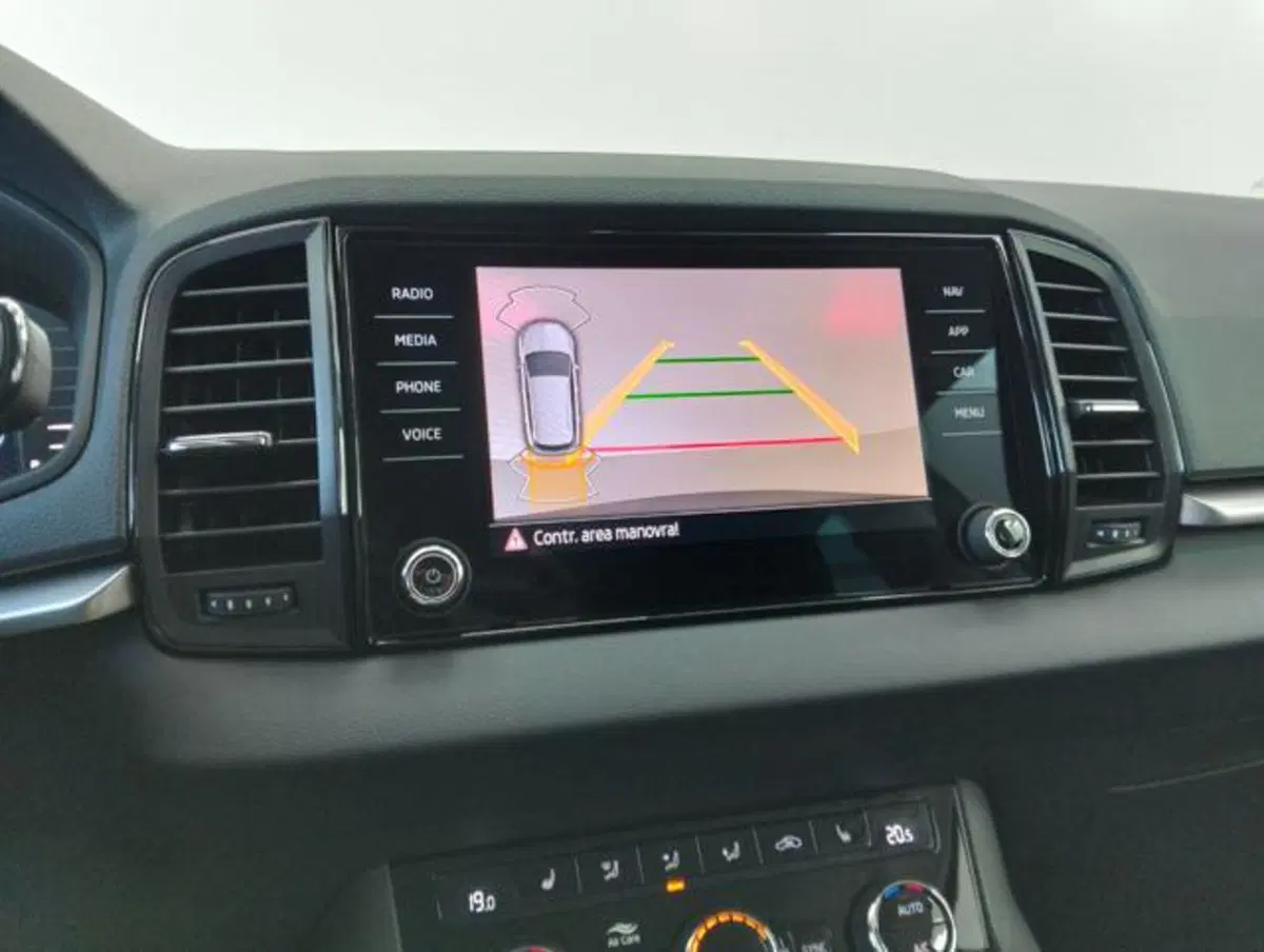 Skoda Karoq usata a Como (18)
