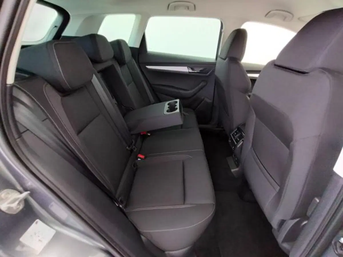 Skoda Karoq usata a Como (5)