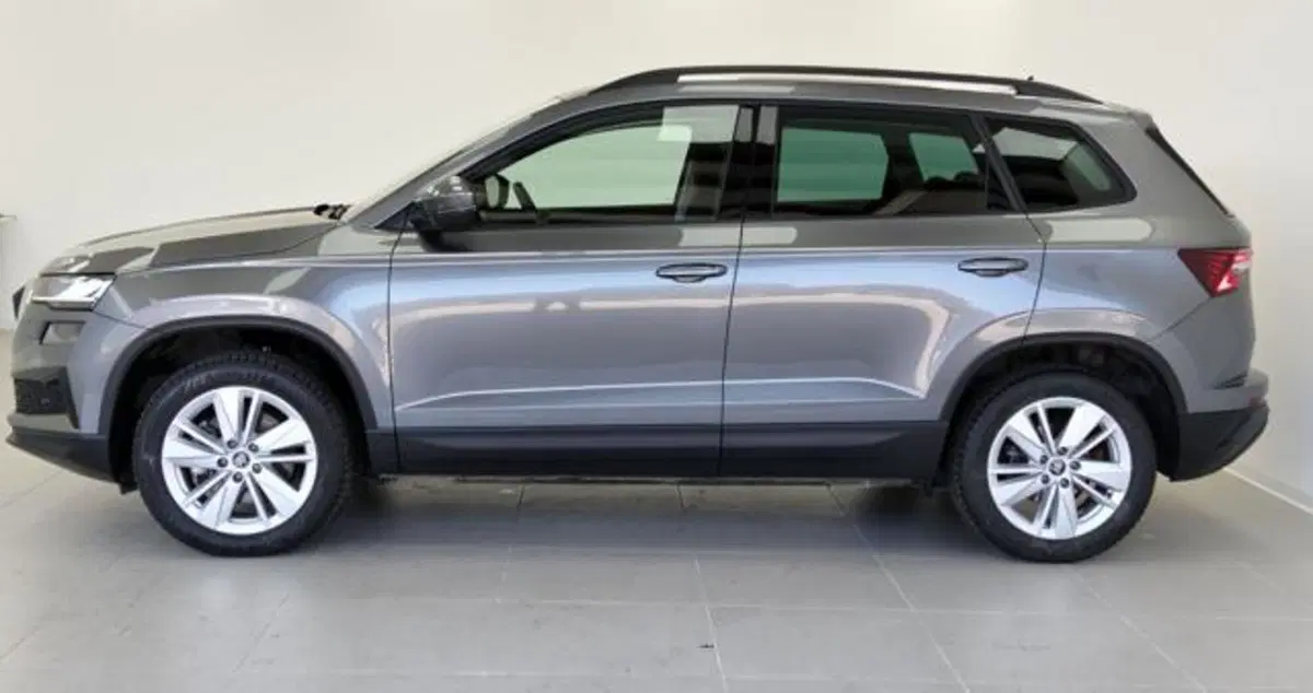 Skoda Karoq usata a Como (8)