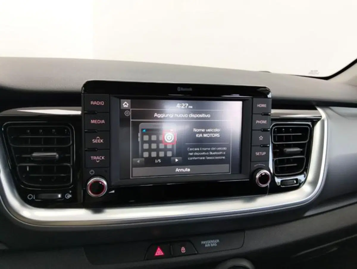 Kia Stonic usata a Como (14)