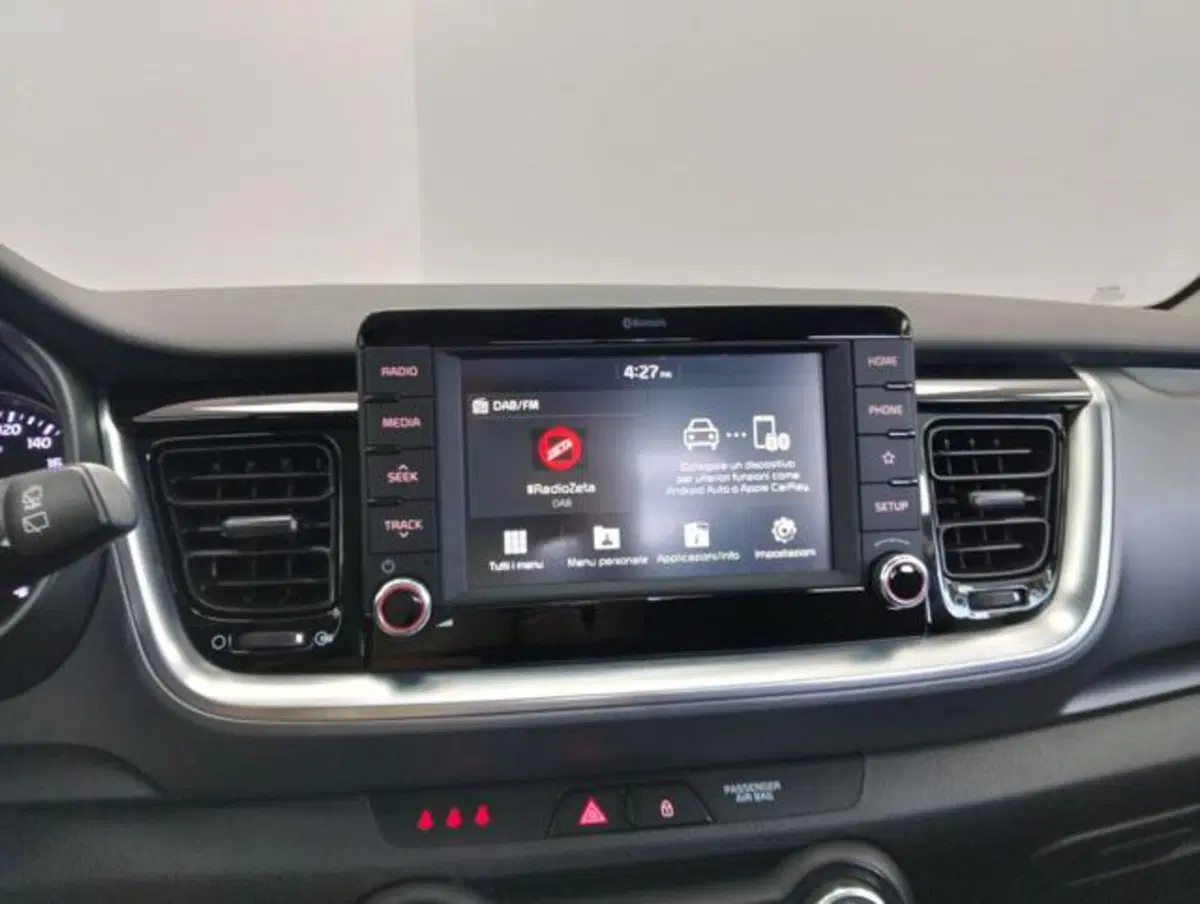 Kia Stonic usata a Como (15)