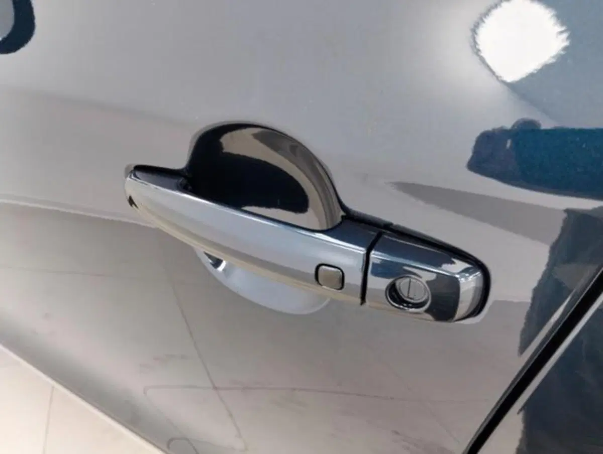 Suzuki S-Cross usata a Como (18)