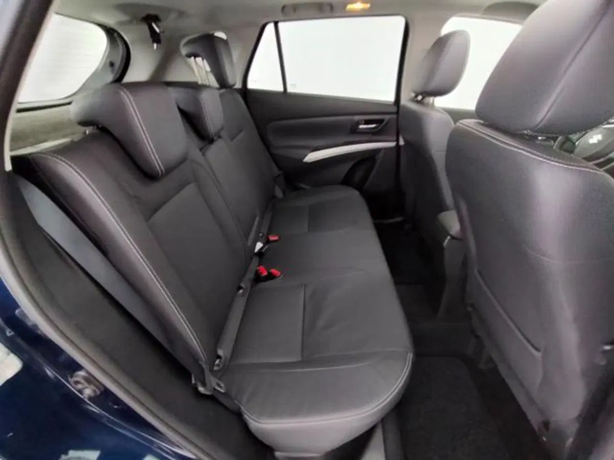 Suzuki S-Cross usata a Como (5)
