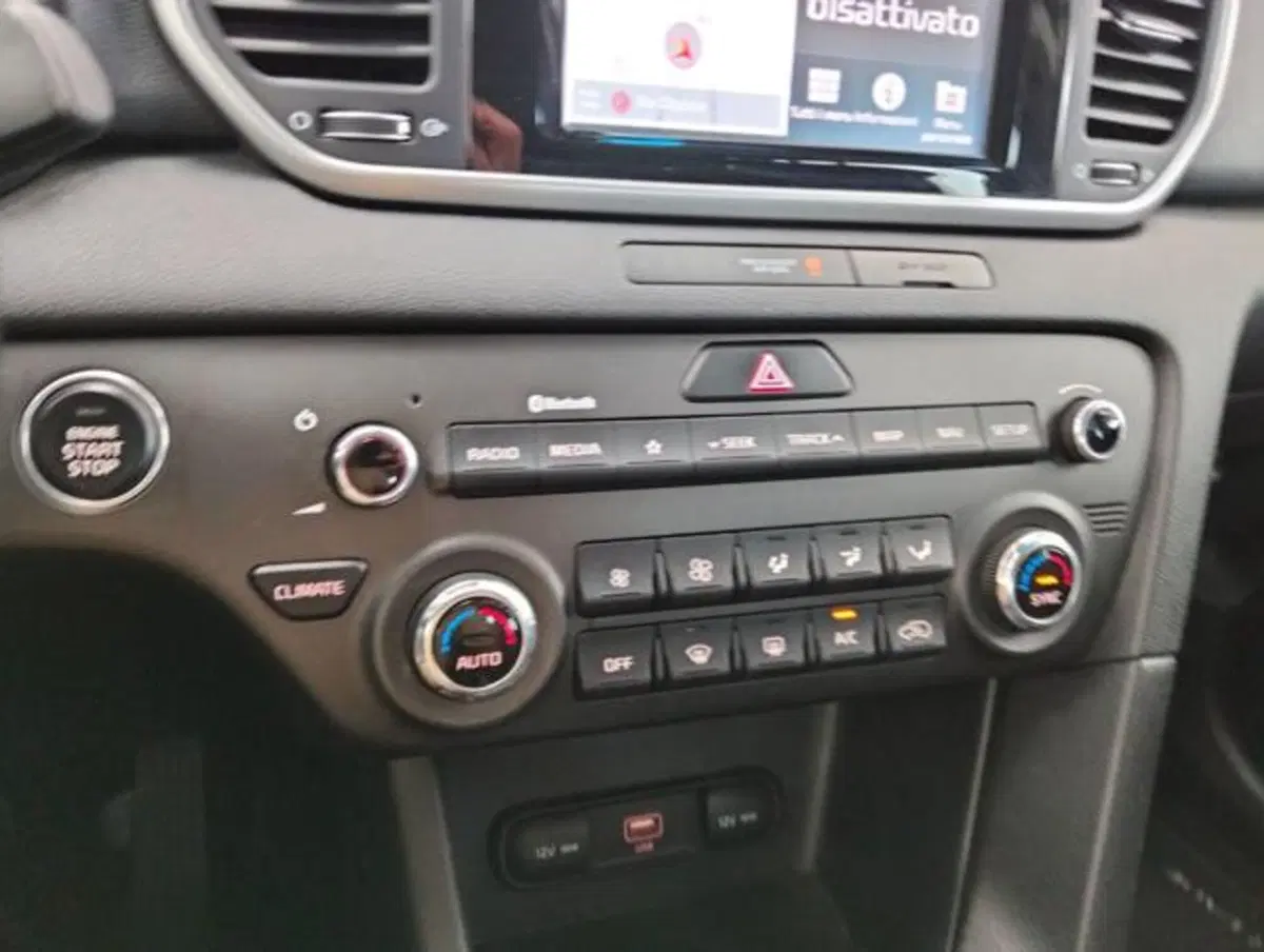 Kia Sportage usata a Como (18)
