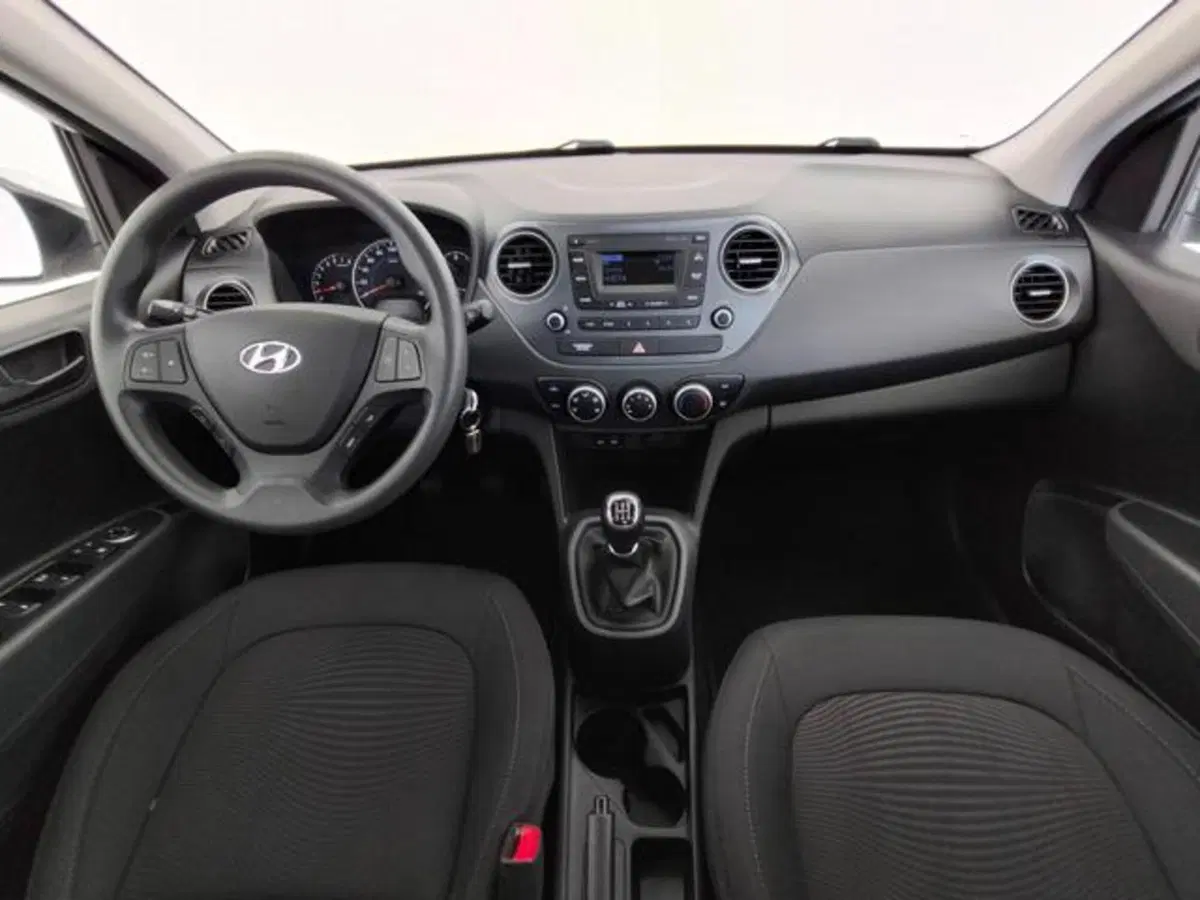 Hyundai i10 usata a Como (4)