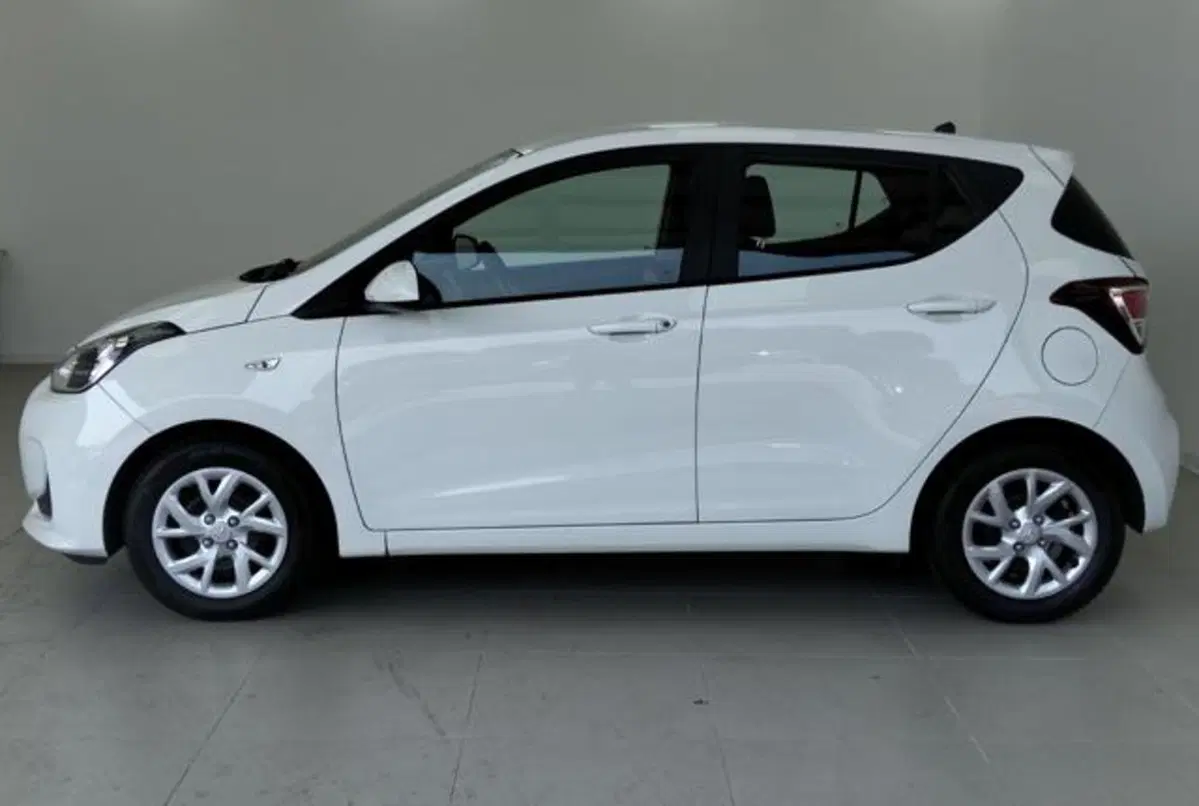 Hyundai i10 usata a Como (7)