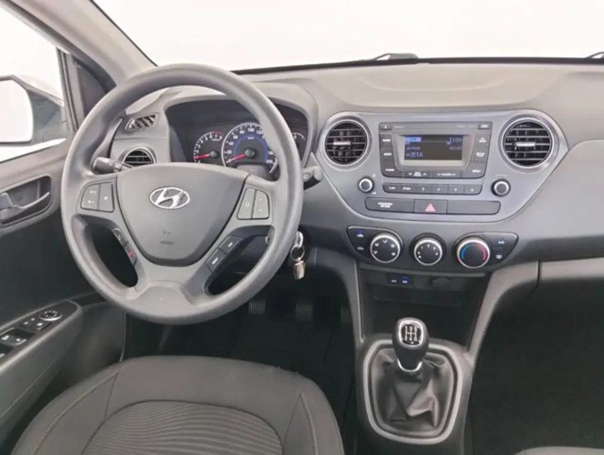 Hyundai i10 usata a Como (9)