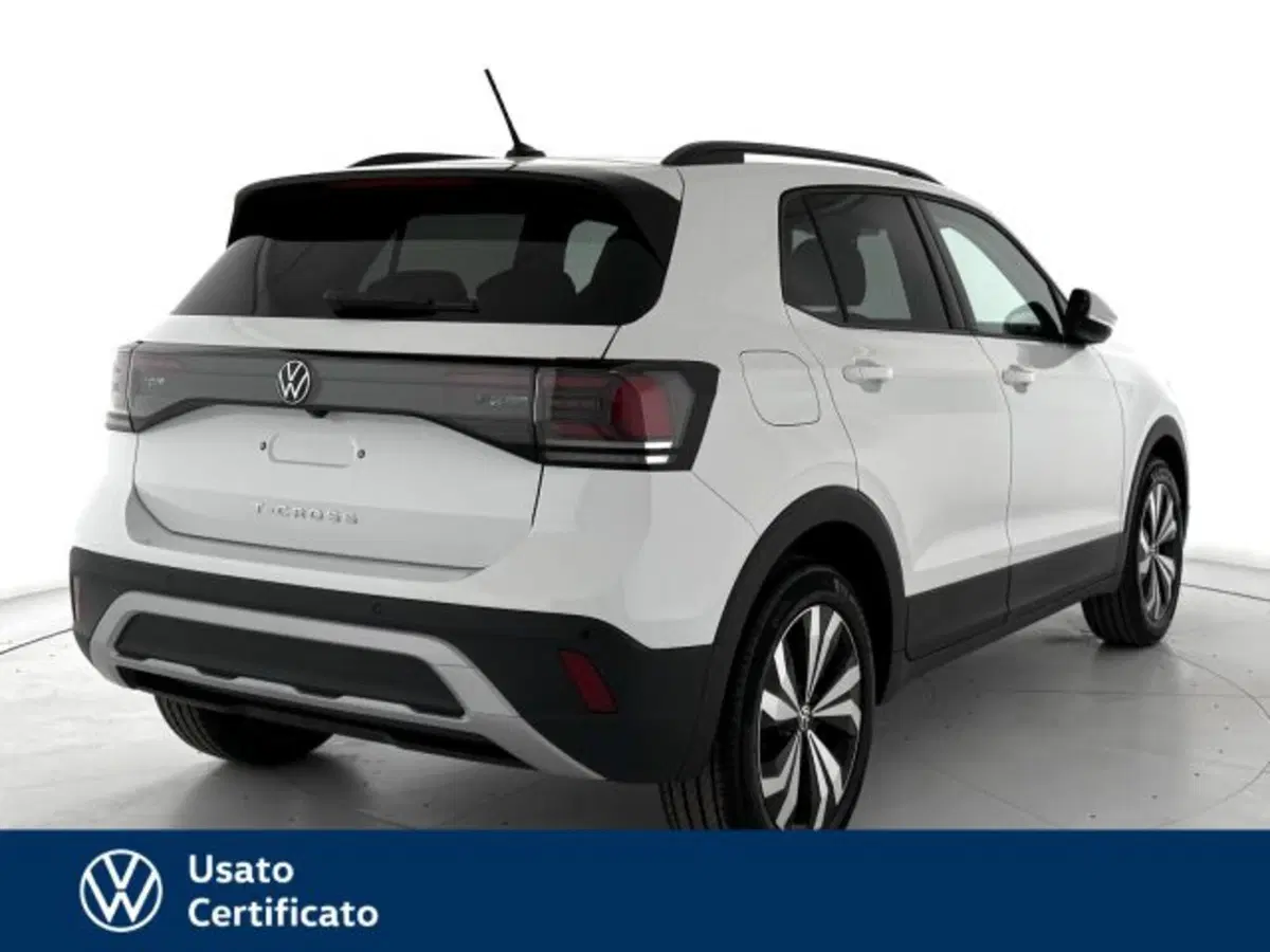 Volkswagen T-Cross nuova a Vicenza (3)