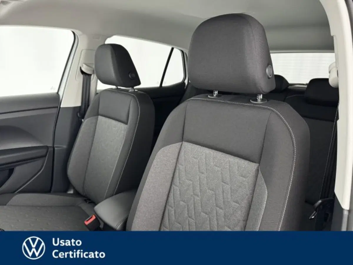 Volkswagen T-Cross nuova a Vicenza (8)