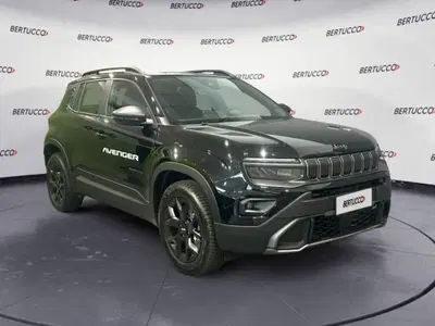 Jeep Avenger 1.2 turbo e-hybrid mhev Upland 4xe 145cv edct6 nuova a Verona