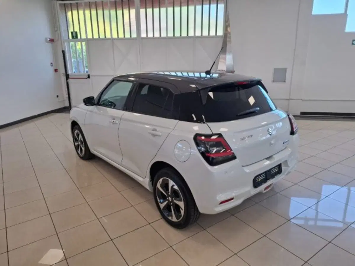Suzuki Swift nuova a Reggio Emilia (3)