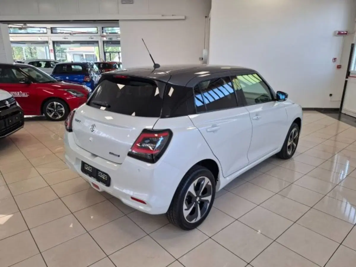 Suzuki Swift nuova a Reggio Emilia (5)
