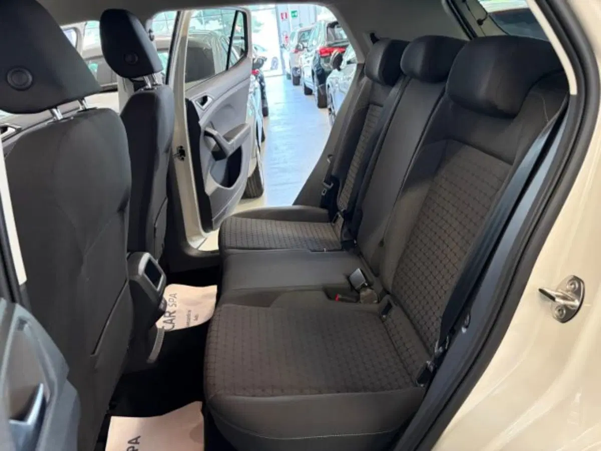 Volkswagen T-Cross usata a Cuneo (15)