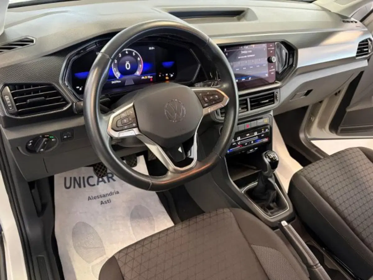 Volkswagen T-Cross usata a Cuneo (8)