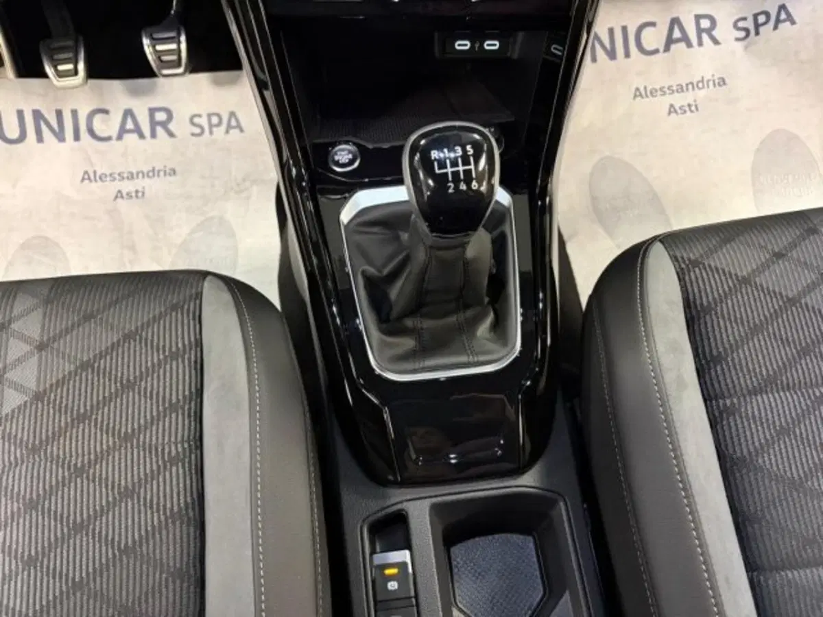 Volkswagen T-Roc usata a Cuneo (12)