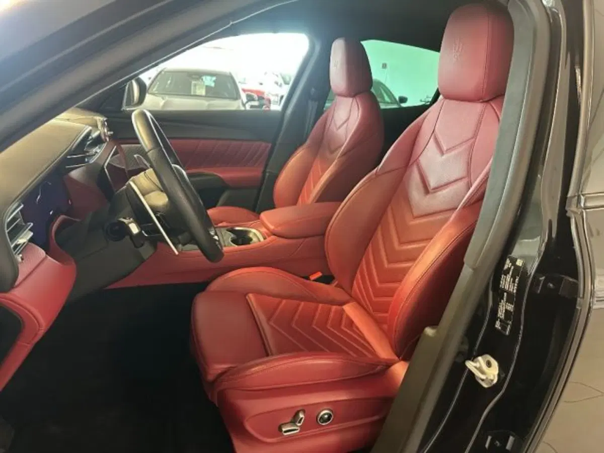 Maserati Grecale usata a Cuneo (11)