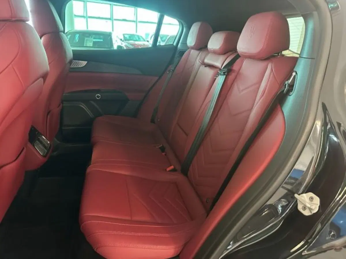 Maserati Grecale usata a Cuneo (12)