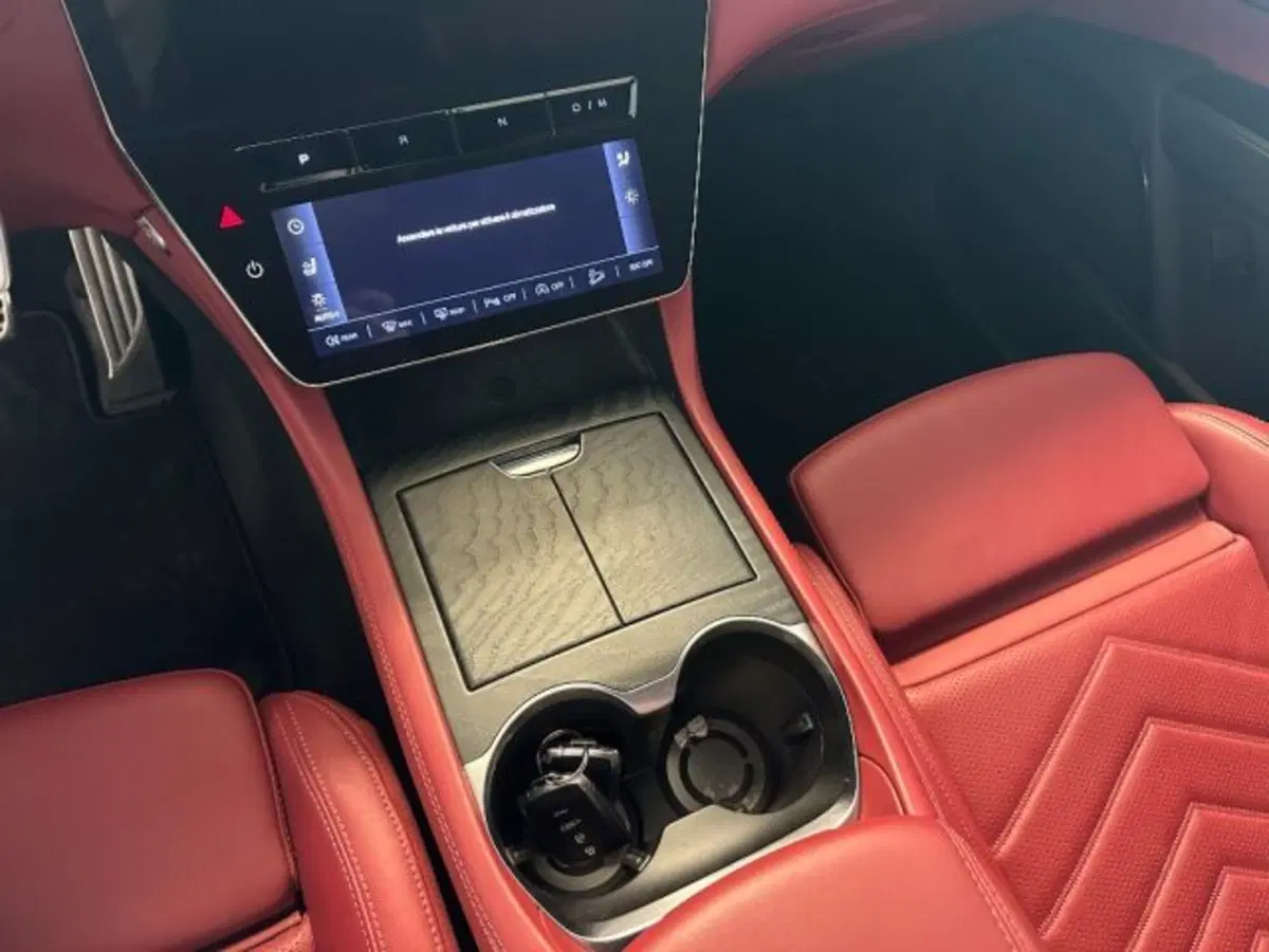 Maserati Grecale usata a Cuneo (17)
