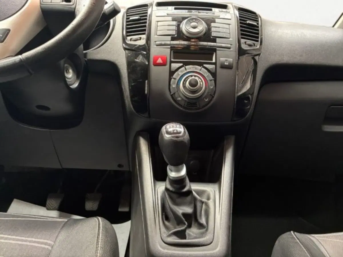 Kia Venga usata a Treviso (15)
