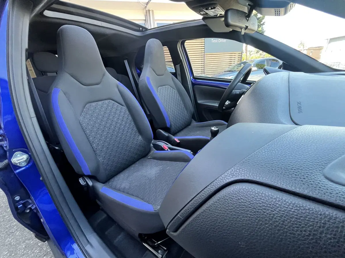 Toyota Aygo X usata a Modena (11)