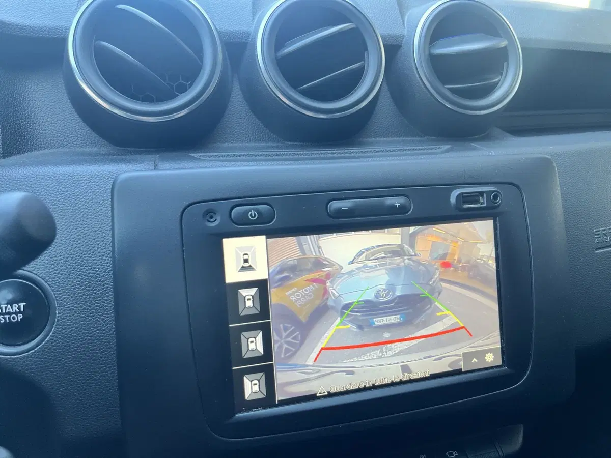 Dacia Duster usata a Modena (13)