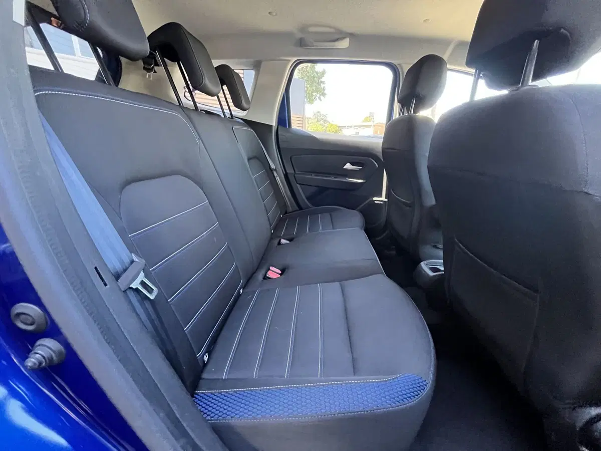 Dacia Duster usata a Modena (9)