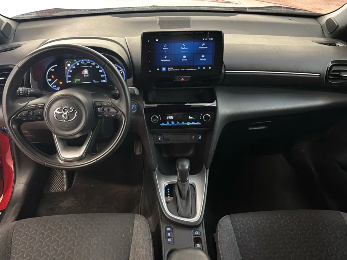 Toyota Yaris Cross usata a Modena (10)