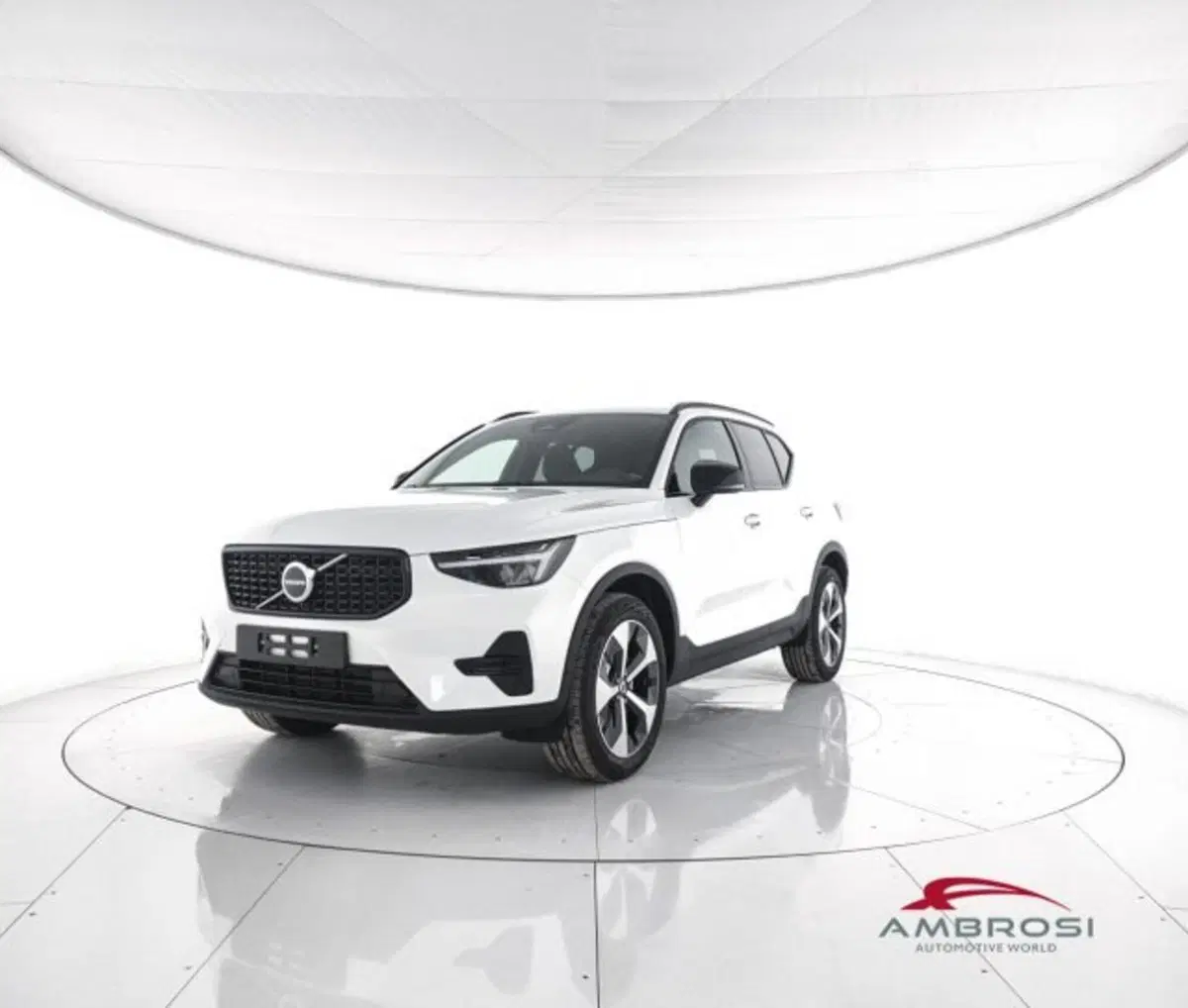 Volvo XC40 nuova a Perugia