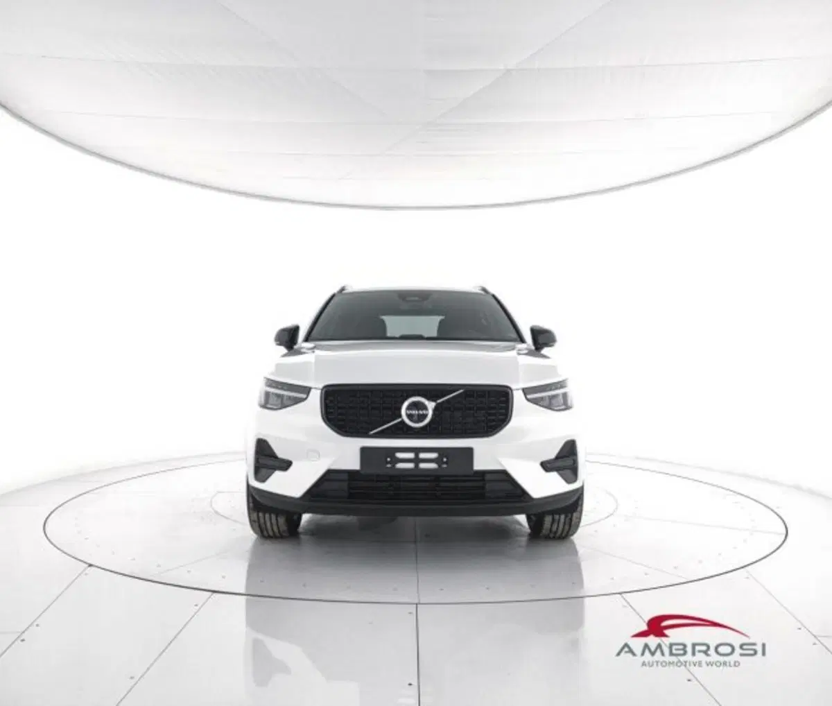 Volvo XC40 nuova a Perugia (5)