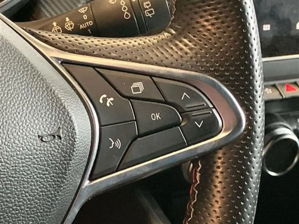 Renault Clio usata a Como (18)