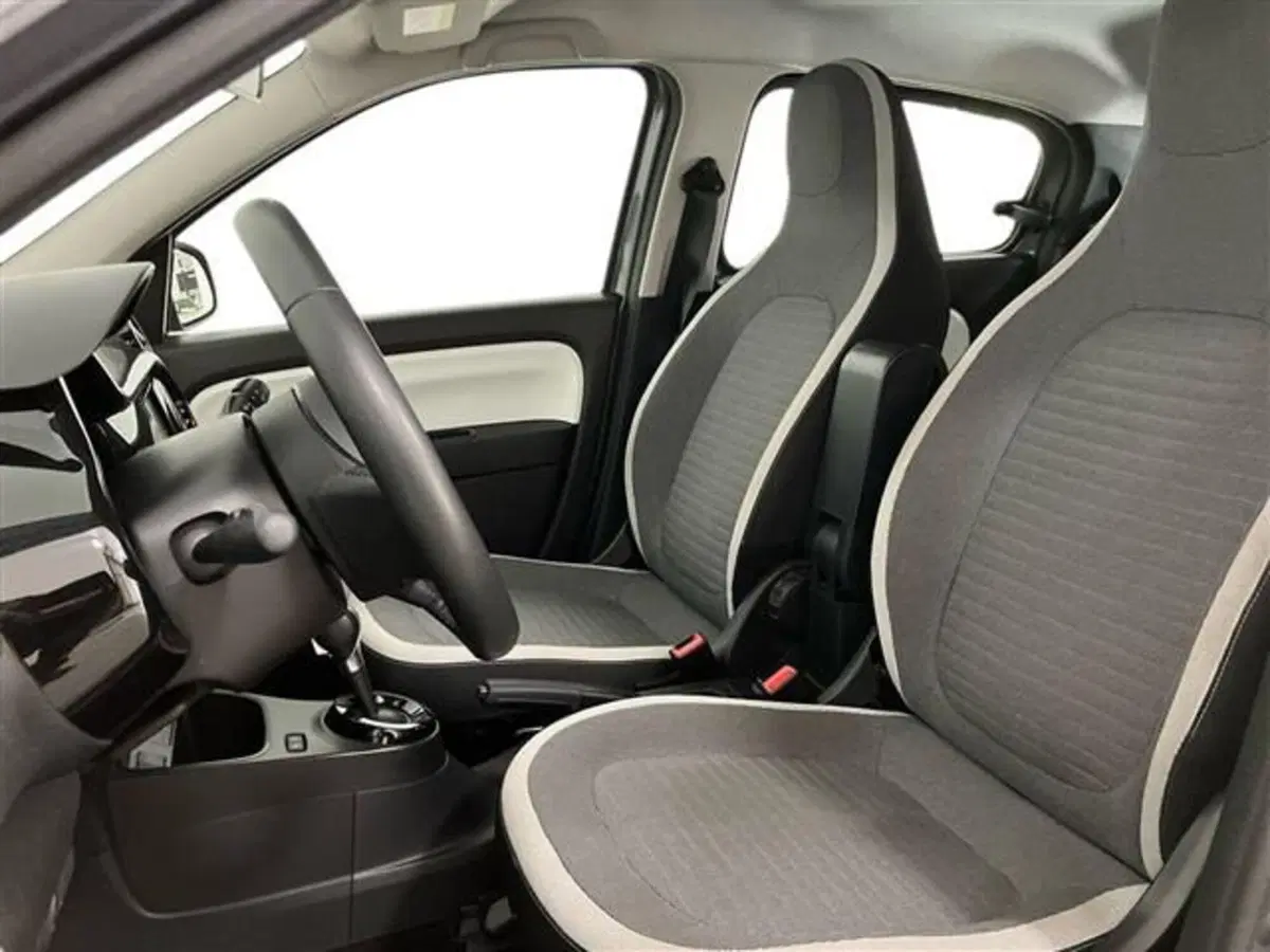 Renault Twingo usata a Como (9)