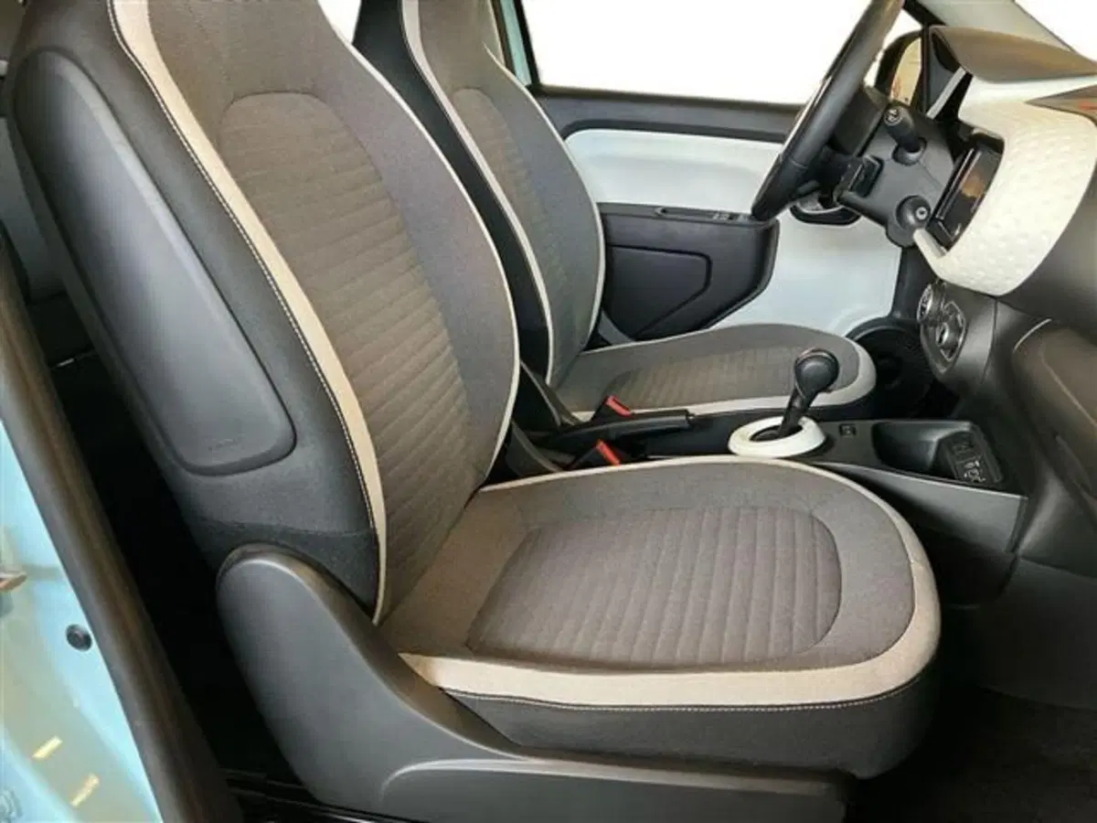 Renault Twingo usata a Como (11)