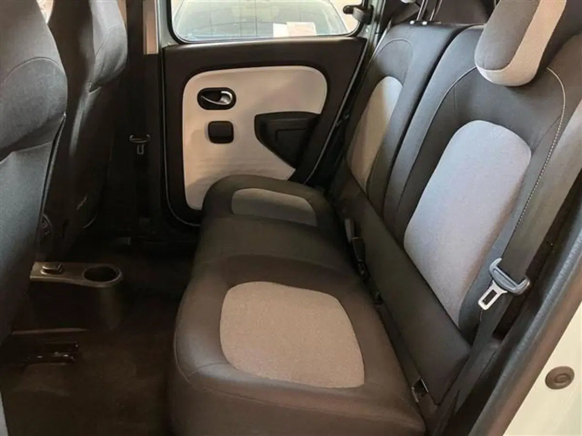 Renault Twingo usata a Como (12)