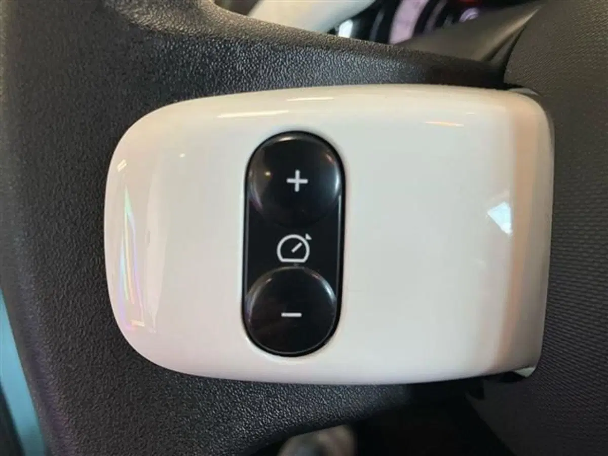Renault Twingo usata a Como (17)