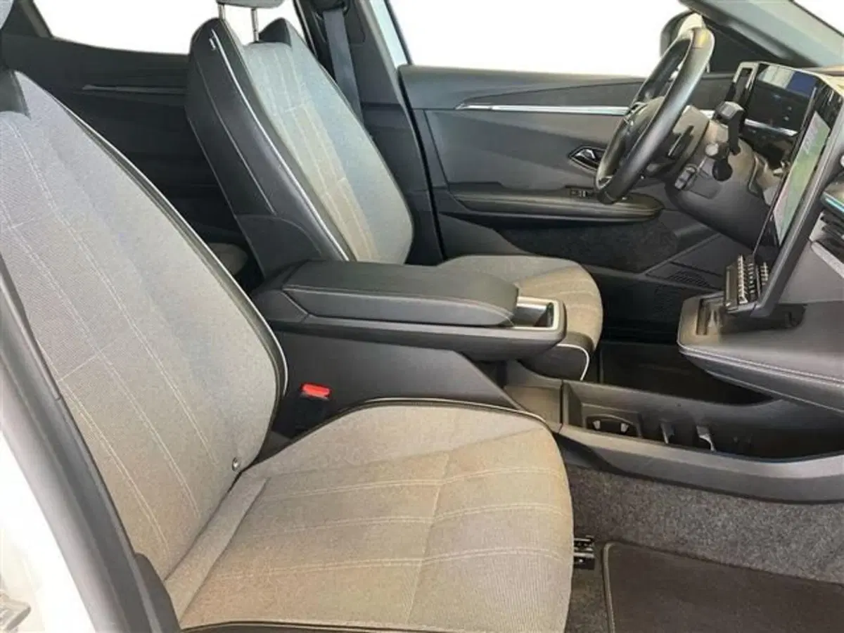 Renault Megane E-Tech Electric usata a Como (12)