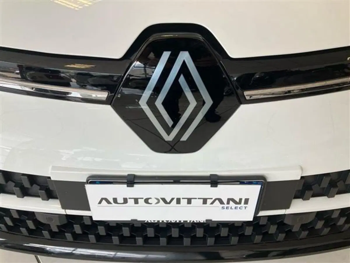 Renault Megane E-Tech Electric usata a Como (19)