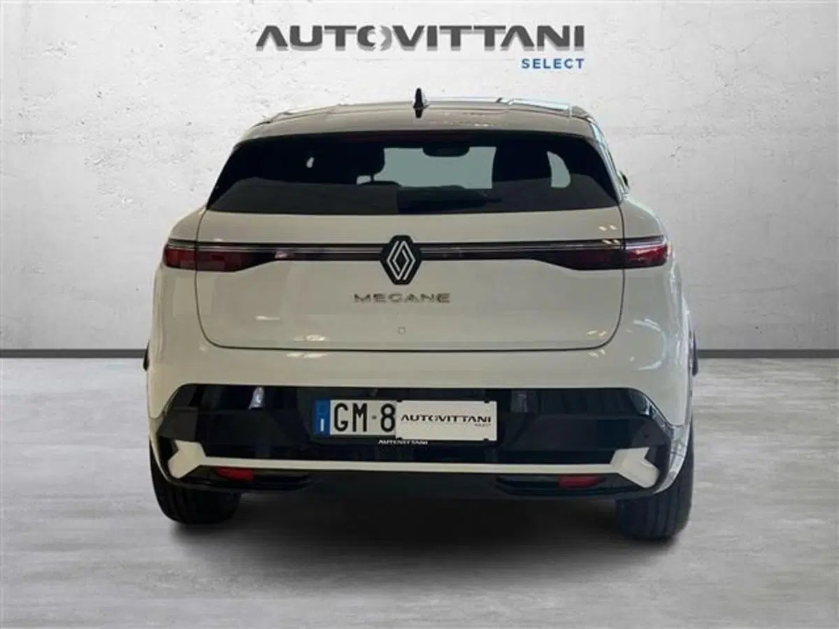 Renault Megane E-Tech Electric usata a Como (3)