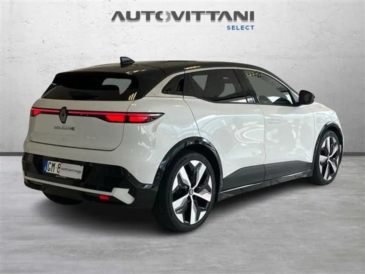 Renault Megane E-Tech Electric usata a Como (4)