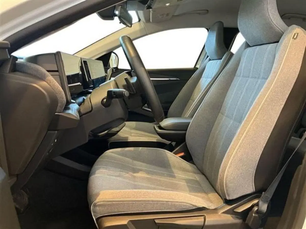Renault Megane E-Tech Electric usata a Como (10)