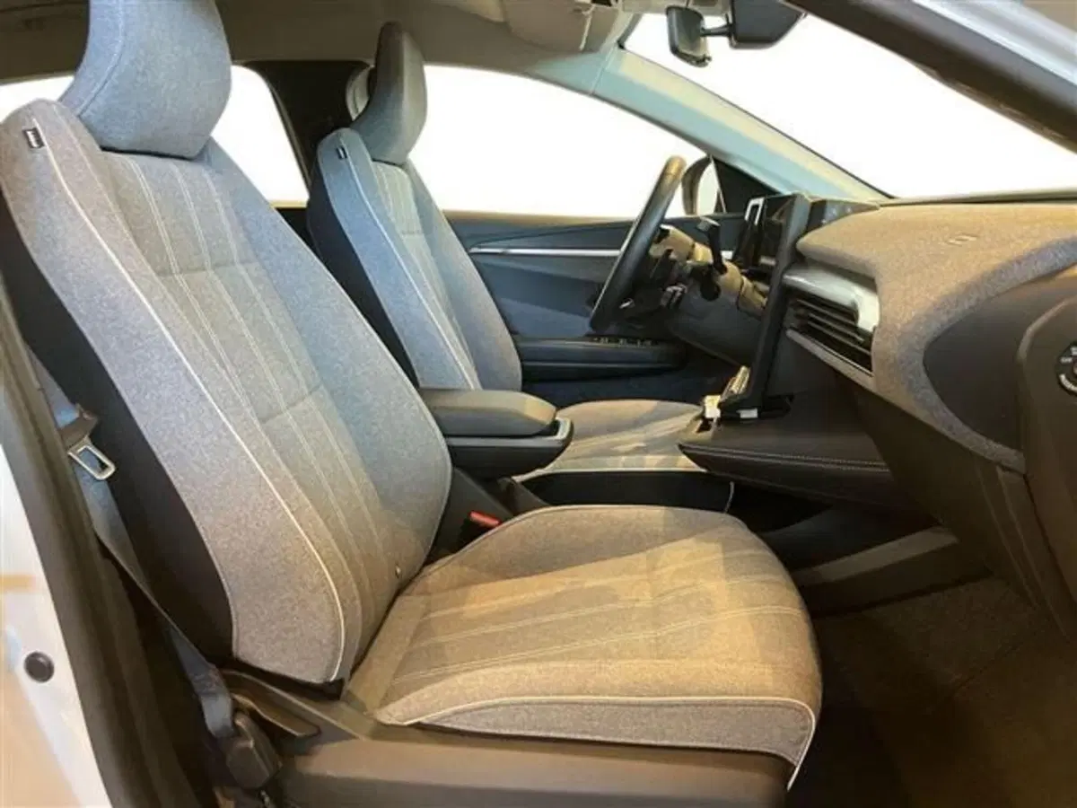 Renault Megane E-Tech Electric usata a Como (11)
