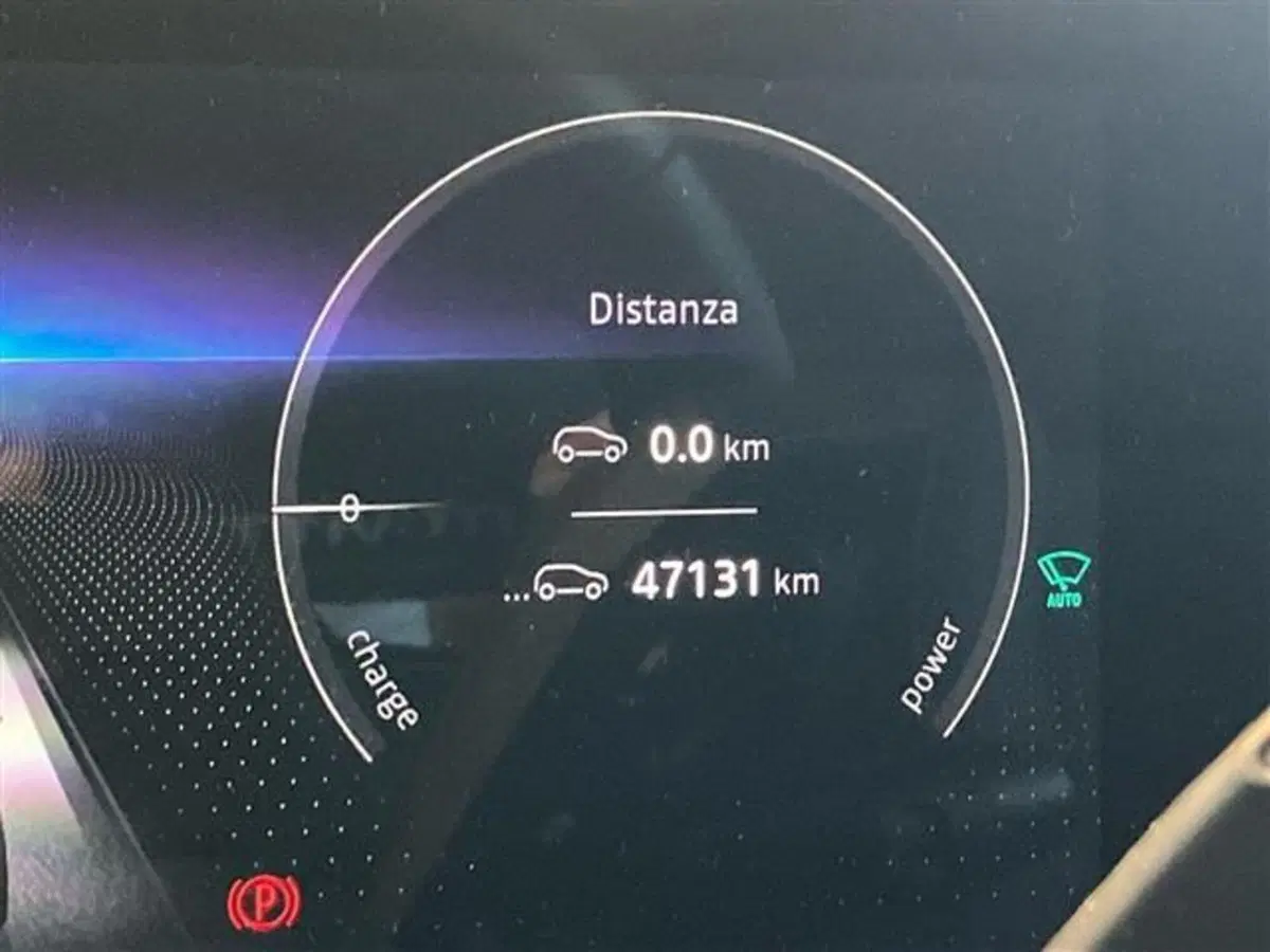 Renault Megane E-Tech Electric usata a Como (15)