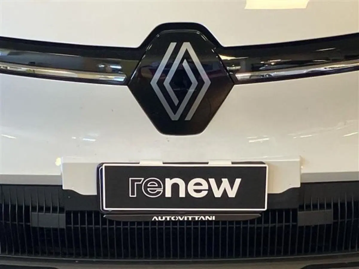Renault Megane E-Tech Electric usata a Como (17)