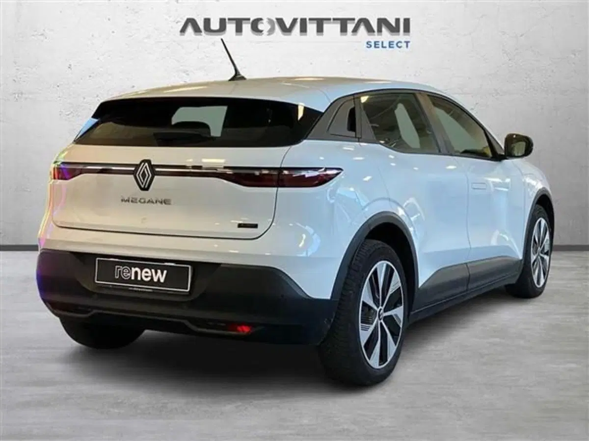Renault Megane E-Tech Electric usata a Como (3)