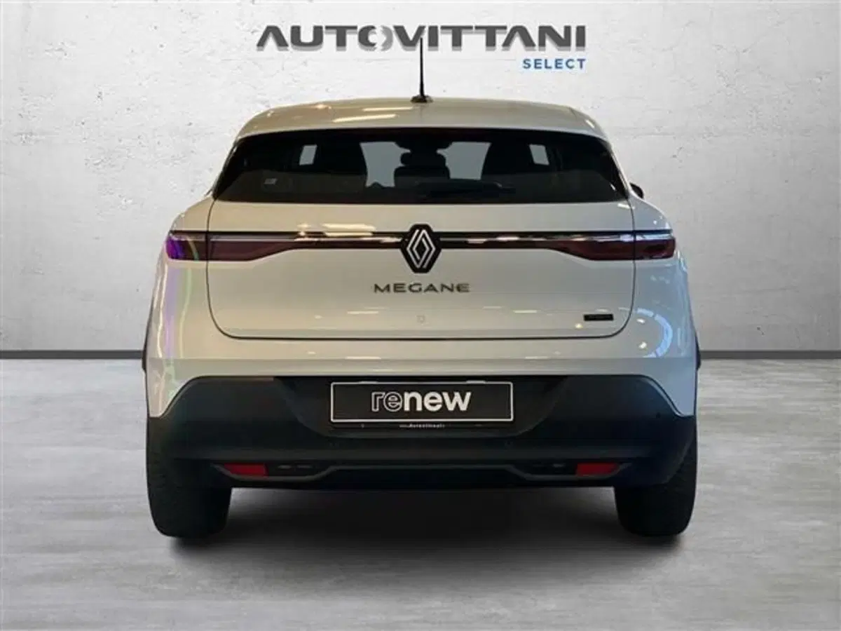 Renault Megane E-Tech Electric usata a Como (4)
